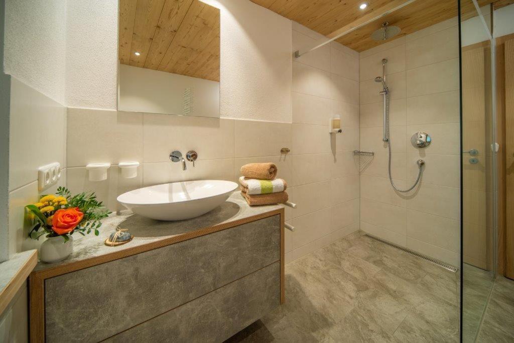 Haus Rosenbaechle Apartment Бад Хинделанг Екстериор снимка